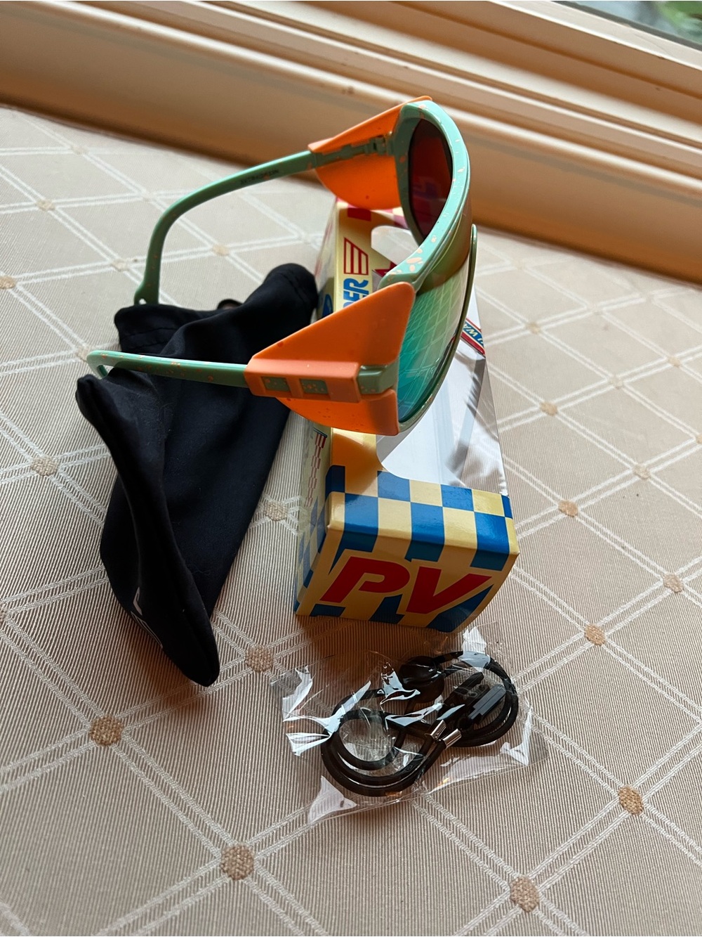 Pit Viper "The Peaches and Green" Grand Prix Sunglasses - Picture 4 of 4